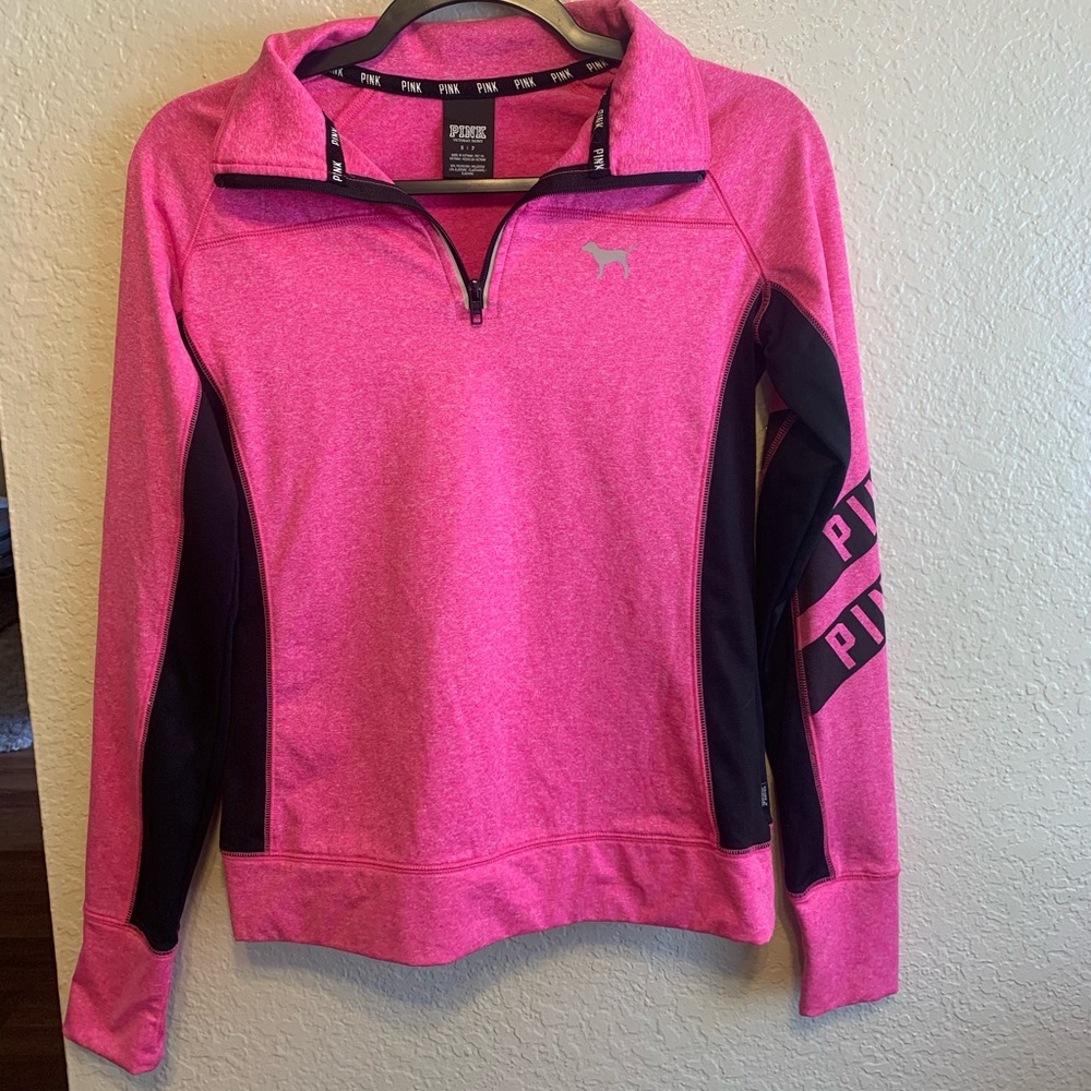 Victoria’s Secret Fitness Pullover